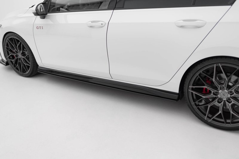 Maxton Street Pro Seitenschweller Ansatz V.2 VW Golf GTI / GTE / GTI Clubsport / R-Line Mk8 VWGO8GTICNC-SD2B