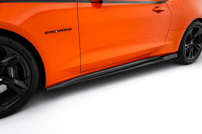 Maxton Seitenschweller Ansatz V.2 Chevrolet Camaro SS Mk6 Facelift schwarz Hochglanz CH-CA-6F-SS-SD2-G
