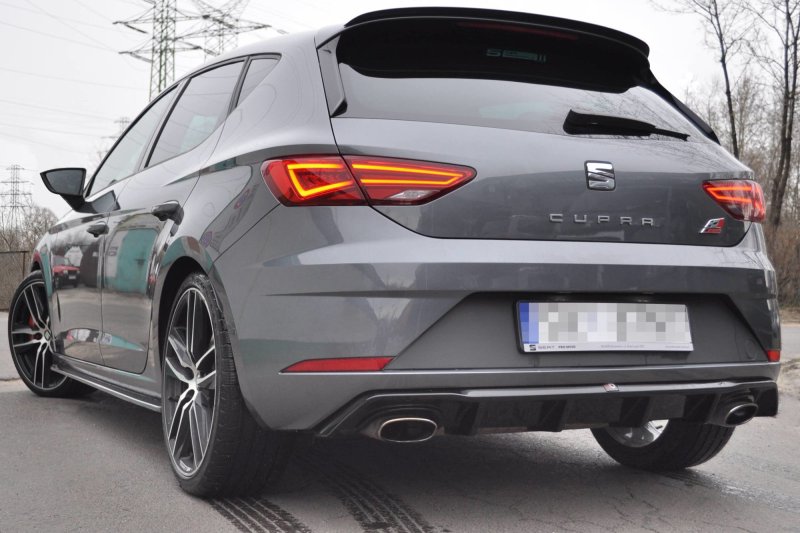 Maxton Diffusor Heck Ansatz V.1 für Seat Leon Cupra Mk3 FL Hatchback schwarz Hochglanz SE-LE-3F-CU-RS1-G