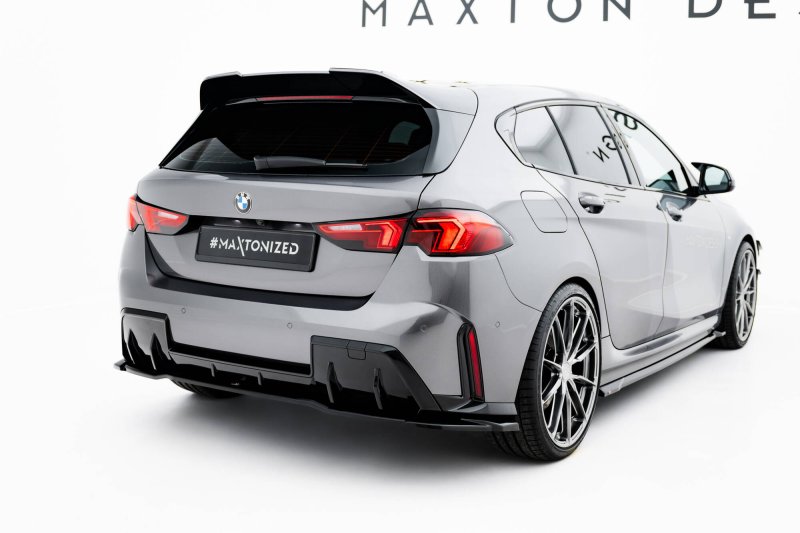 Maxton Mittlerer Cup Diffusor Heck Ansatz BMW 1er M-Paket F70 schwarz Hochglanz BM-1-70-MPACK-RD1-G