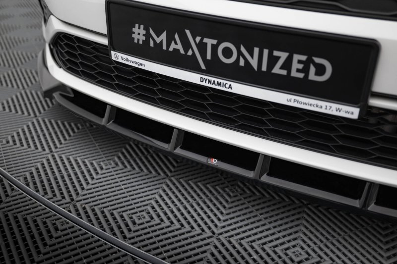 Maxton Front Ansatz V.1 VW Jetta GLI Mk7 schwarz Hochglanz VW-JE-7-GLI-FD1-G