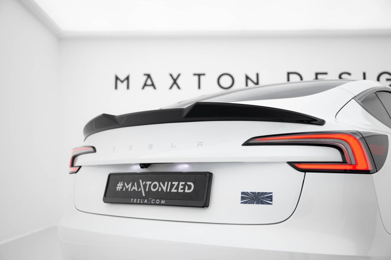 Maxton Spoiler CAP Abrisskante 3D Tesla Model 3 Performance Mk1 Facelift schwarz Hochglanz TE-MODEL3-1F-CAP3D1-G