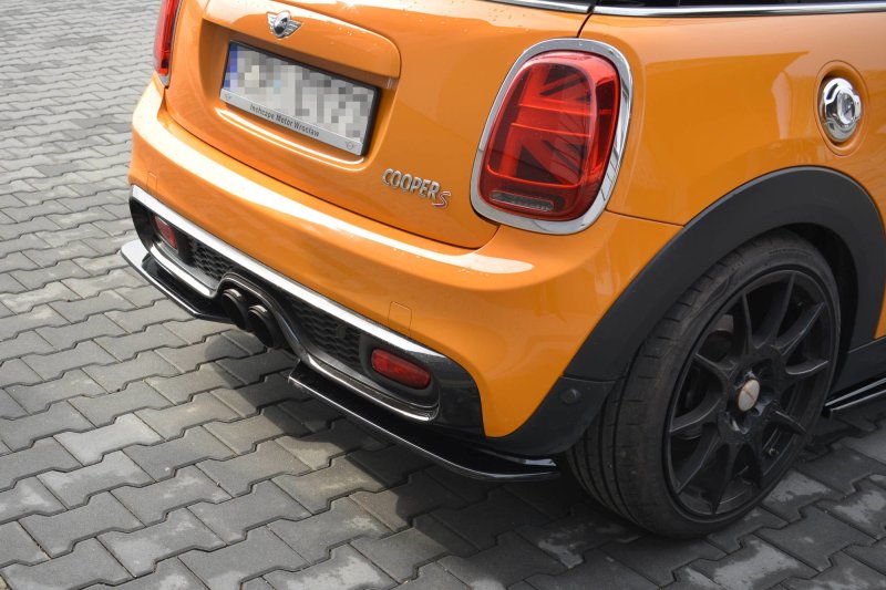 Maxton Mittlerer Diffusor Heck Ansatz für MINI COOPER S MK3 vor Facelift 3-Türer (F56) schwarz Hochglanz MC-S-3-56-RD1-G
