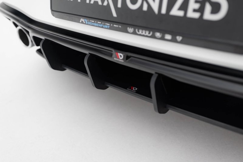 Maxton Street Pro Heckschürze V.5 VW Golf GTI Mk8 VWGO8GTICNC-RS5B+BRBI