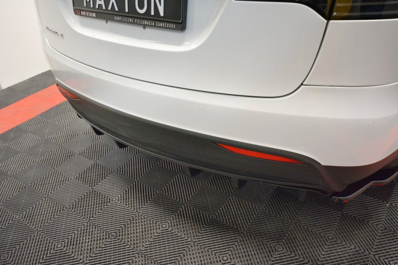 Maxton Diffusor Heck Ansatz für TESLA MODEL X schwarz Hochglanz TE-MODELX-RS2-G