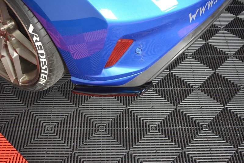 Maxton Heck Ansatz Flaps Diffusor V.1 für Ford Focus ST-Line Carbon Look  FO-FO-4-STLINE-RSD1-C
