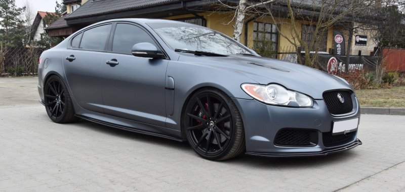 Maxton Front Ansatz V.1 für JAGUAR XF- R schwarz Hochglanz JA-XFR-1-FD1-G