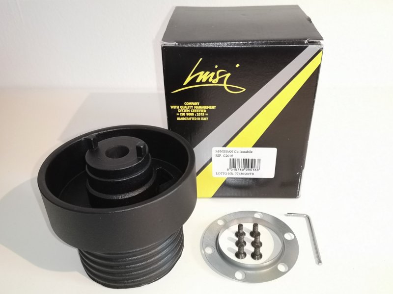 Set Luisi Mirage Sportlenkrad Leder schwarz geschüsselt & Nabe Nissan 240SX C.C. W2019