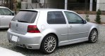 Maxton Seitenschweller GOLF 4 3 TÜRER < R32 LOOK > VW-GO-4-R32-S1